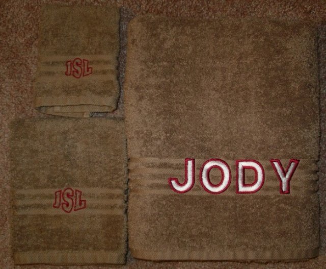 bathtowels_forkaryn_120113_1.jpg