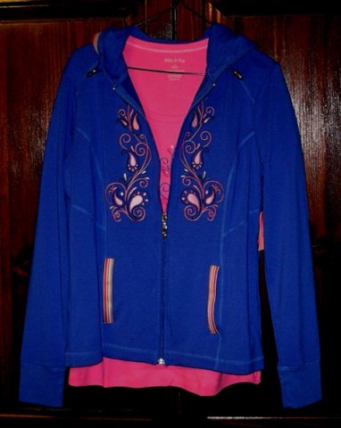 shirtfrommom_shirtfrommom_hoodedjacketmatchingshirtfrommom1103111.jpg