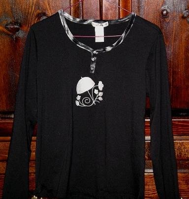 shirtfrommom_whiteblackbday2010_3.jpg