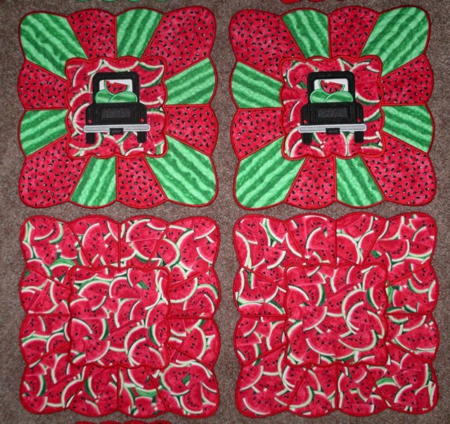 placemats_mugrugs_070722_2.jpg