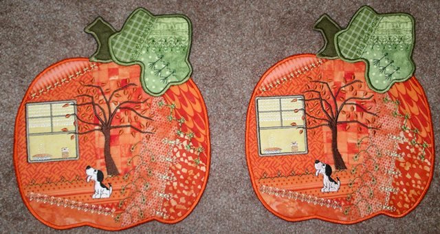 placemats_pumpkins_100419_1.jpg