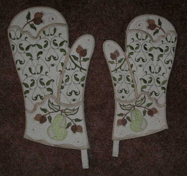 potholders_ovenmittlargesmall0311132.jpg